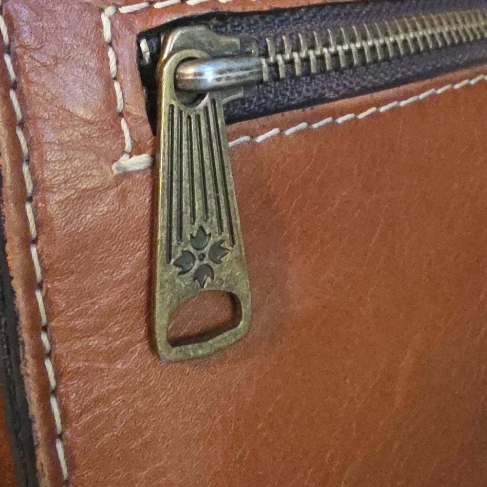 PATRICIA NASH Lanza Leather Crossbody/Clutch Bag - Picture 10 of 15